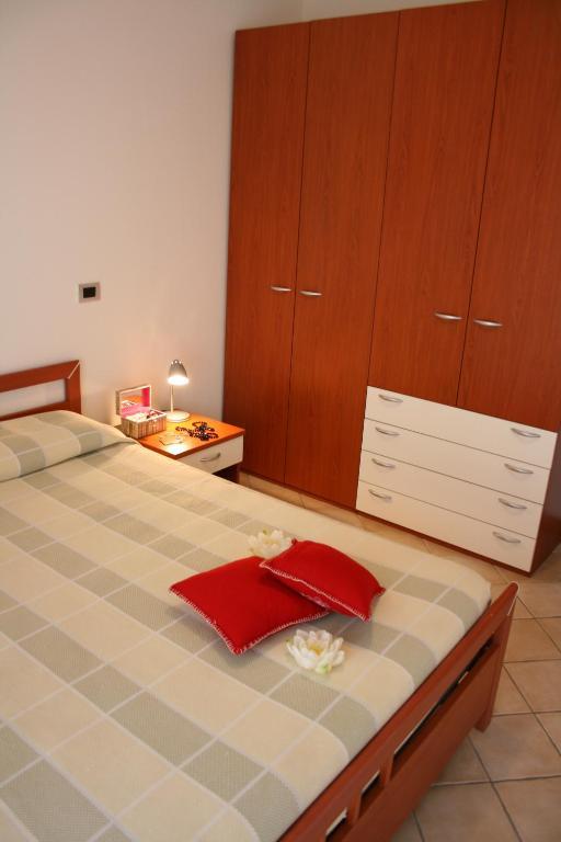 Kenzia Apartment